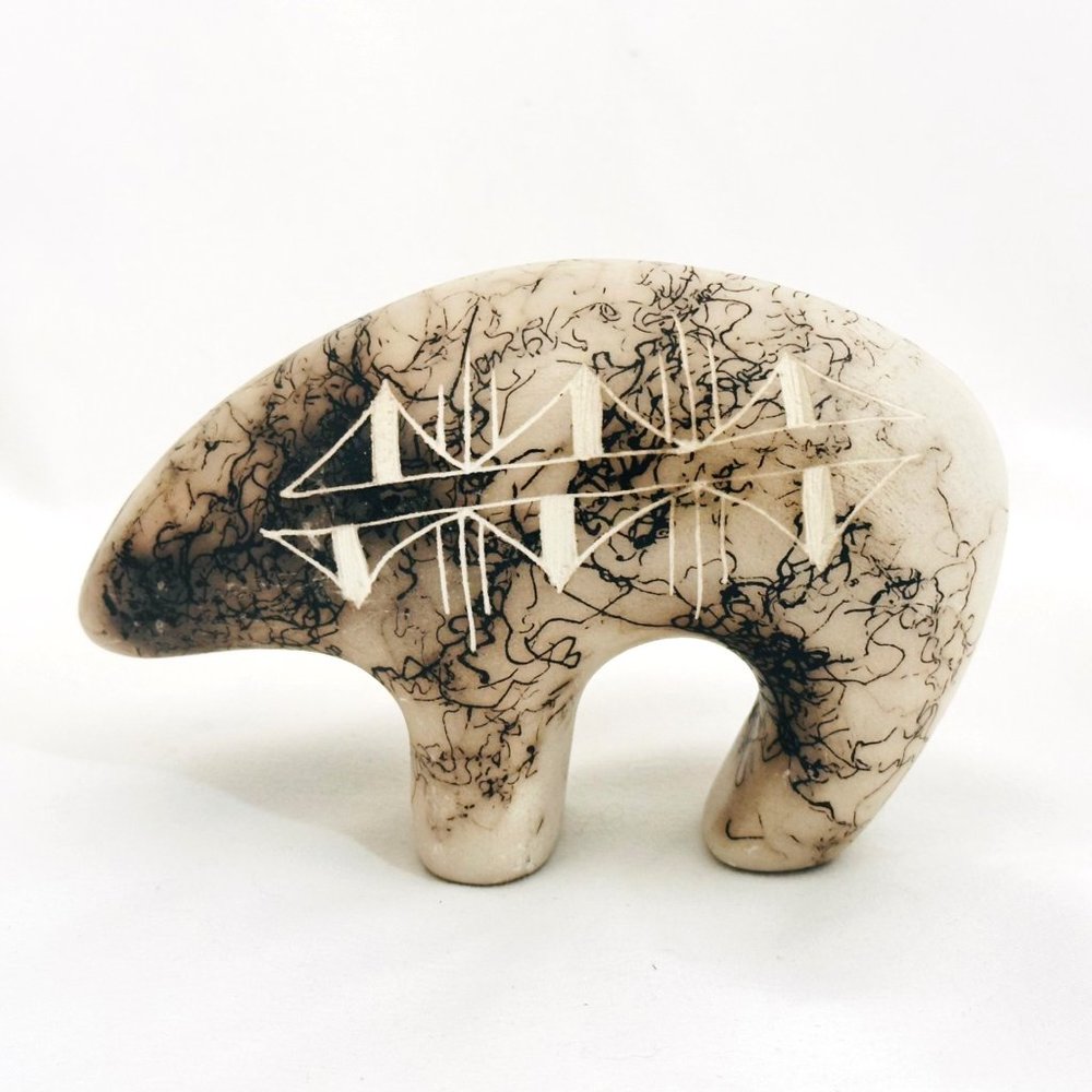 Tom Vail Navajo Horse Hair Pottery Bear w/Etched Design